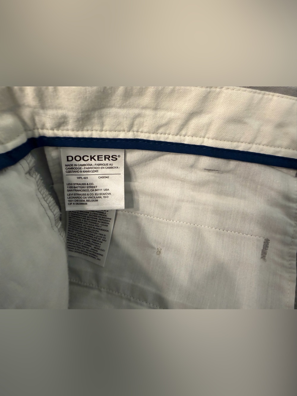 Dockers Light Gray Men’s Chino Pants - Picture 3 of 5